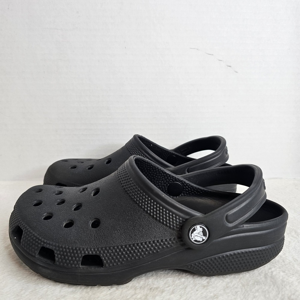 Classic Crocs Black Clogs Men's Size 5 Women's Size 7